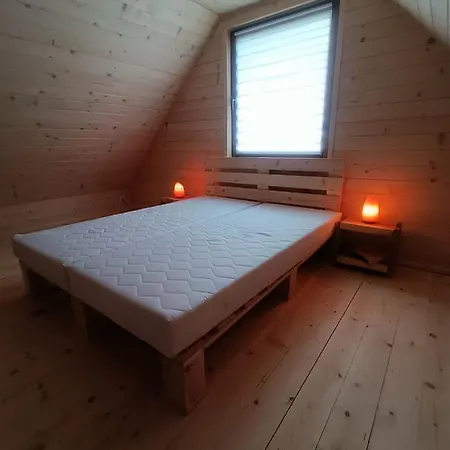 Kaszubski Dom Pod Lasem * Studzienice