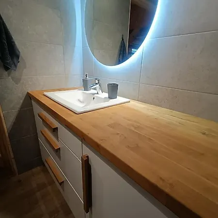 Kaszubski Dom Pod Lasem Сasa de vacaciones Studzienice